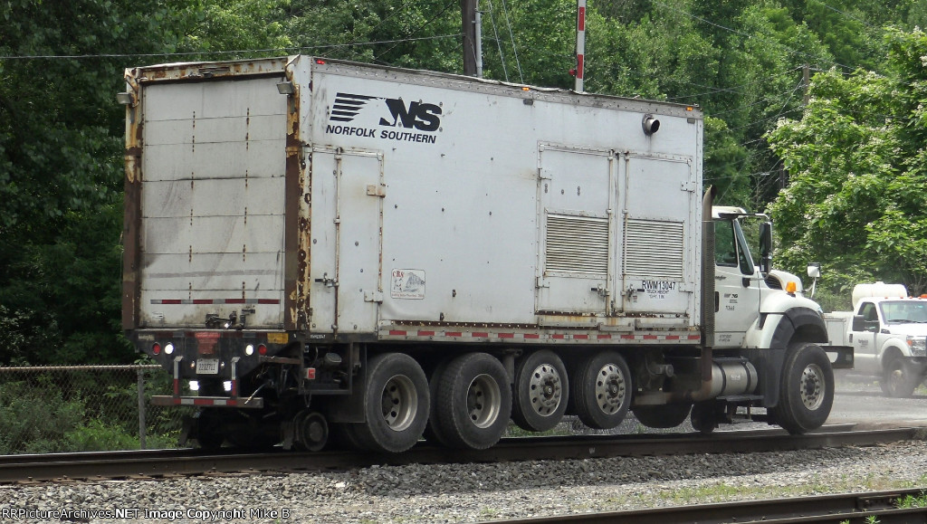 NS 713668